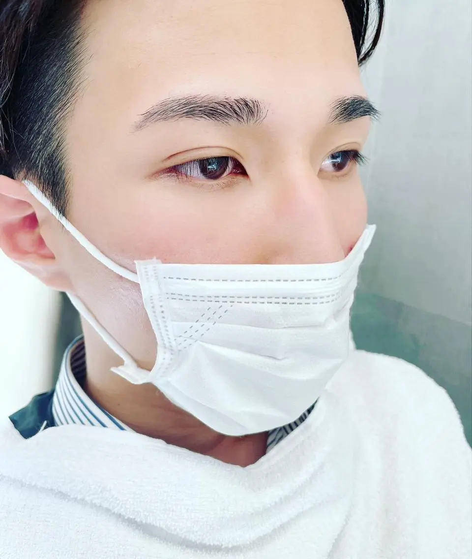アイブロウ 眉毛ワックス脱毛 MINX eye 渋谷のマツエク・マツパデザイン