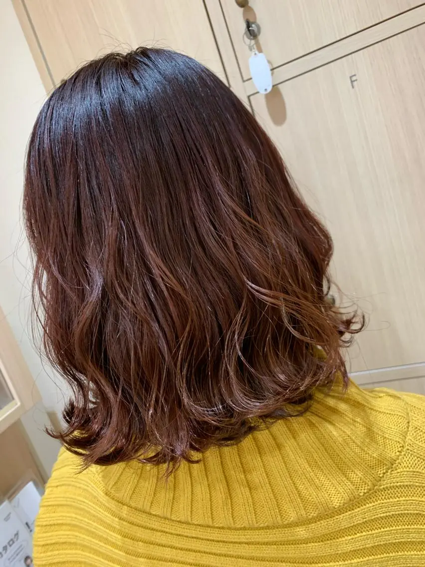 ショート カラー ヘアカラー トリートメント 店長ハイトーンカラー 柞山史奈のヘアスタイル