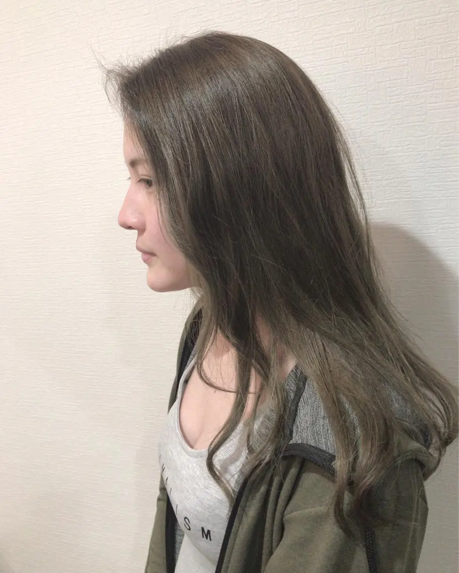 セミロング カラー レイヤーカット匠 イソザキノリユキのヘアスタイル