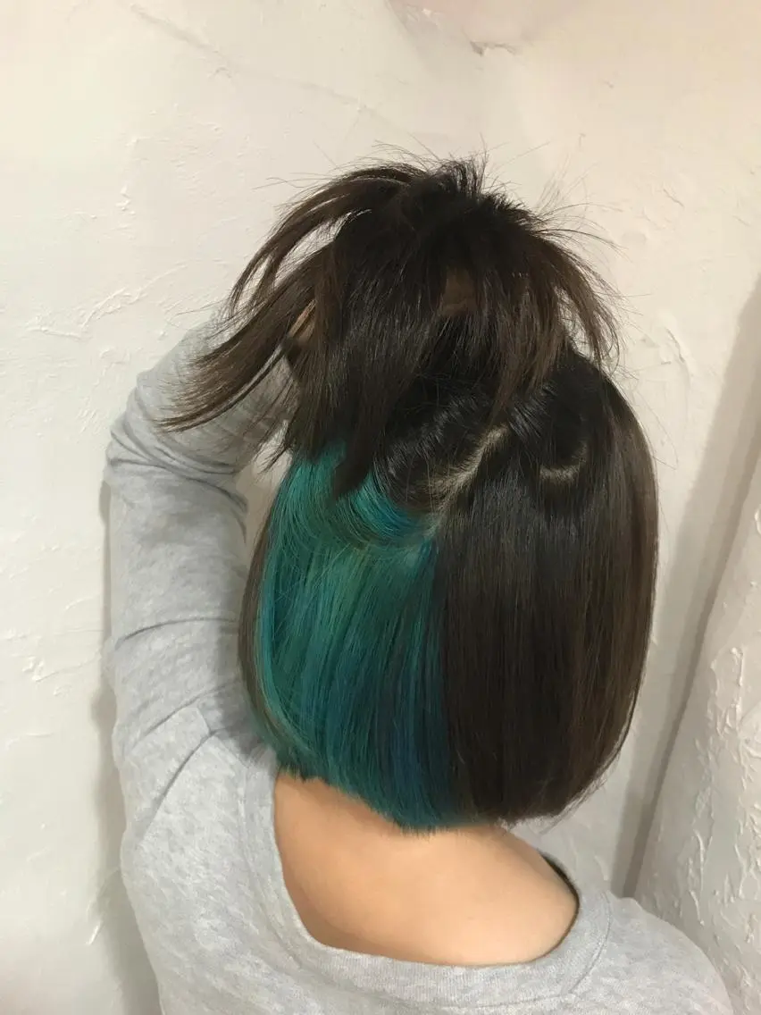 ショート カラー ブリーチ 伊藤 優希のヘアスタイル
