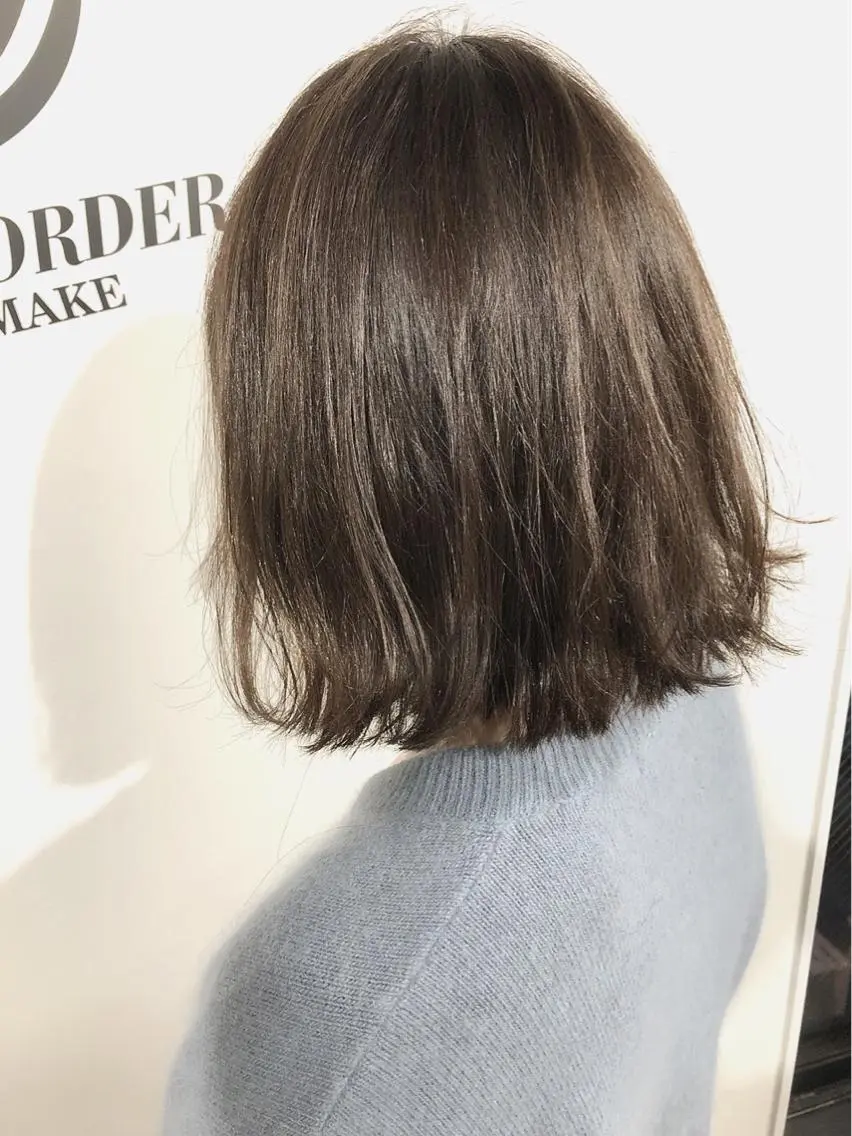 カラー アッシュ ブルーカラー ブルージュ ハイライトカラー カット ヘッドスパ 夜23時まで予約🉑 reverieあきらのヘアスタイル