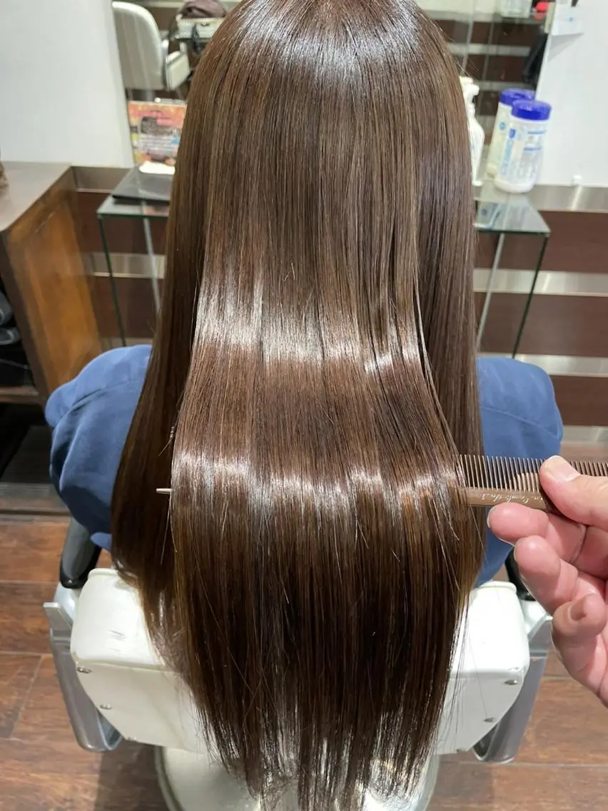 ロング 髪質改善 トリートメント 酸熱トリートメント カット トリートメント 岩崎 裕司のヘアスタイル