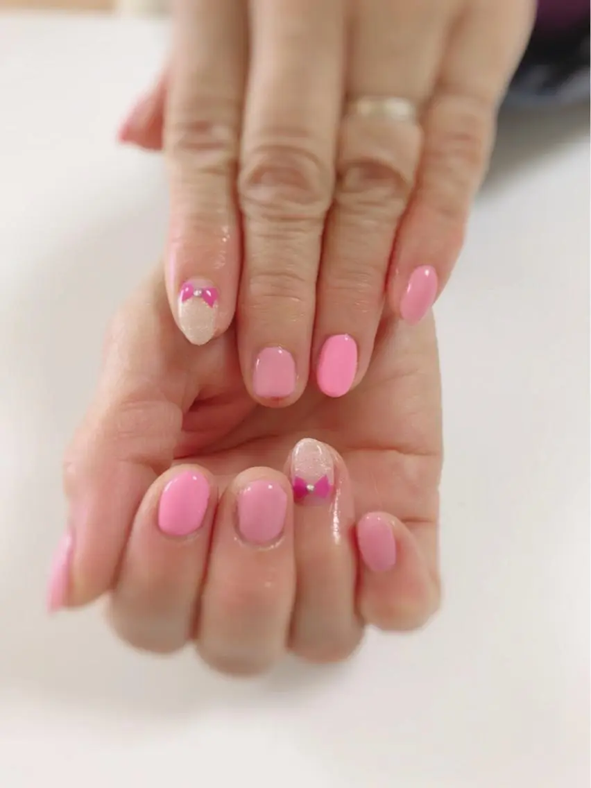 ネイル アートネイル 長さ出し フットネイル グリーン ニュアンスネイル Lily Roseスタッフ一同のマツエク・マツパデザイン
