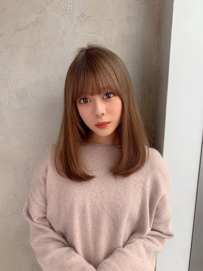 ミディアム カラー パーマ バレイヤージュ ブリーチ ケアブリーチ ダブルカラー ハイライトカラー カット ヘアカラー 縮毛矯正 トリートメント 銀座✨レイヤーカット 顔まわり/坂本亜裟海のヘアスタイル