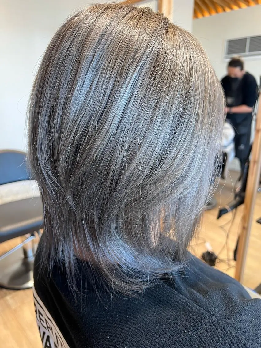 カラー ヘアカラー 早川 真幸のヘアスタイル