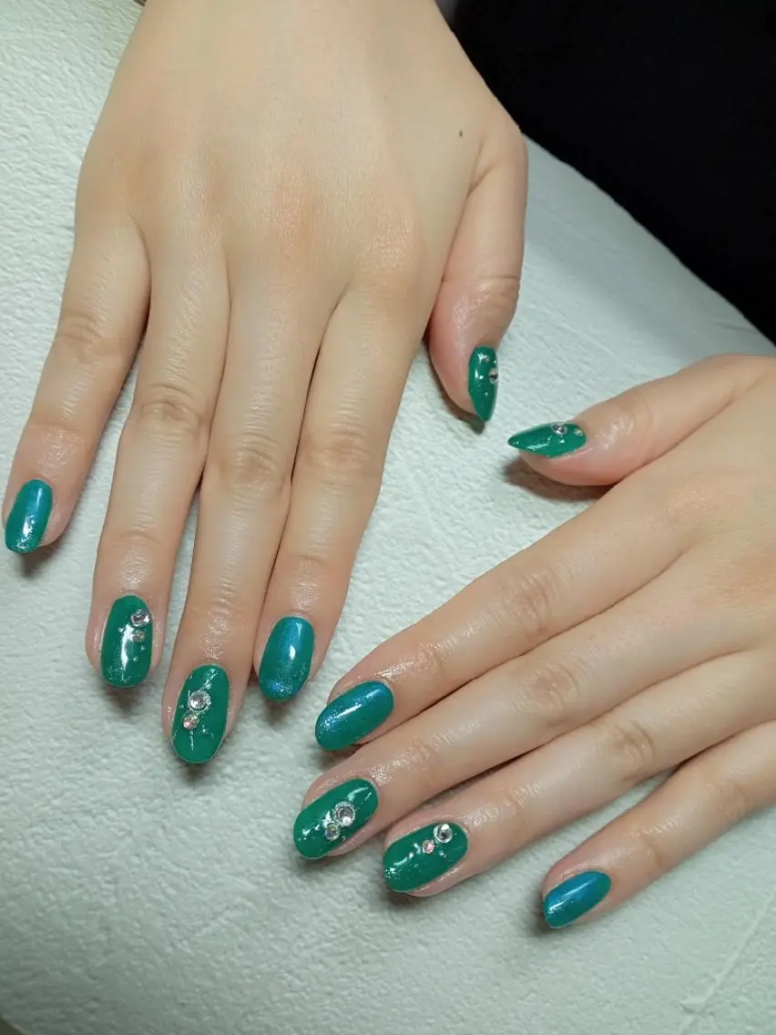 ネイル アートネイル フットネイル ジェルネイル キラキラネイル 持ち込み ハンドネイル flure de neige yukiのネイルデザイン