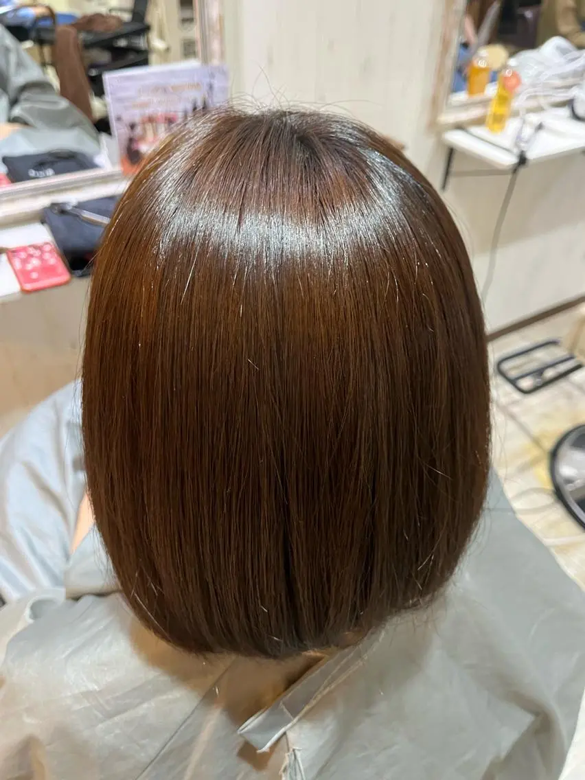 ミディアム 縮毛矯正 キンサダ ワンリダのヘアスタイル