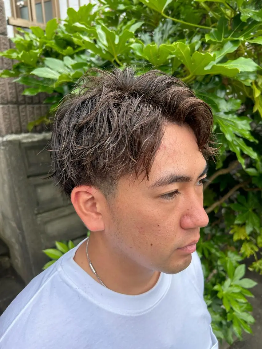 パーマ メンズ 最高級エクステ /羽エクステ白石宇由のヘアスタイル