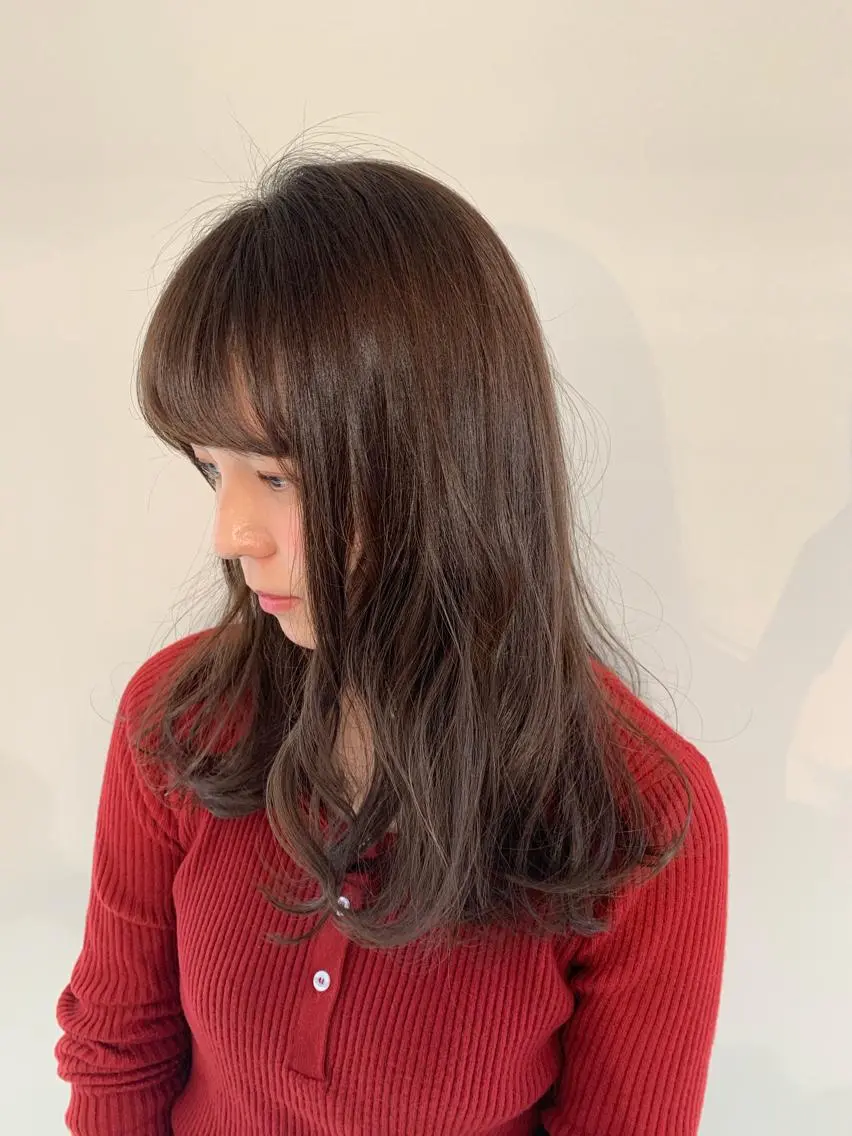 セミロング カラー パーマ ヘアアレンジ ベージュカラー ブラウンカラー ブラウンベージュ レイヤーカット ローレイヤー 加藤 綾華のヘアスタイル
