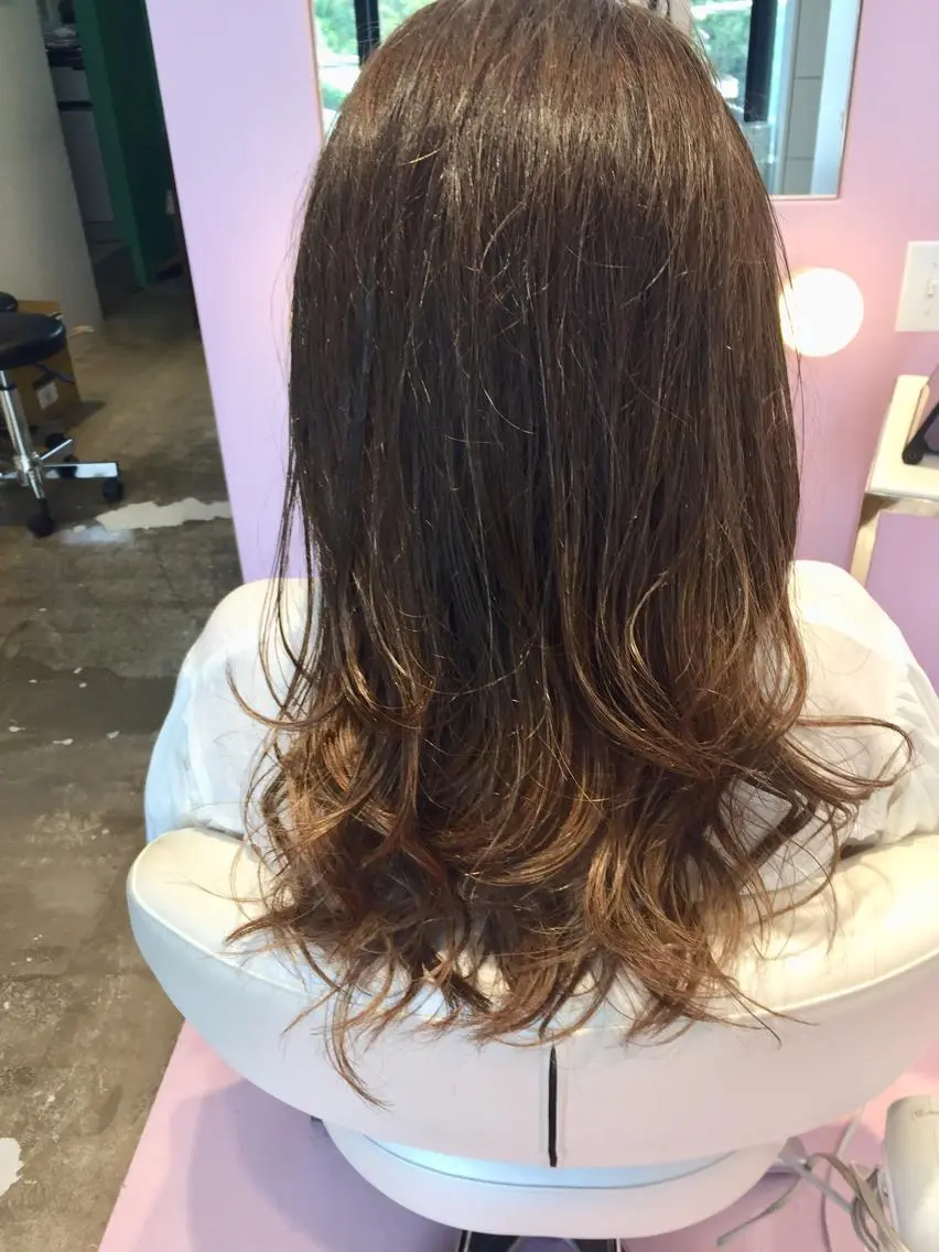 セミロング アッシュ レイヤーカット カット ヘアカラー トリートメント 所渉/韓国レイヤー /ウルフカットのヘアスタイル