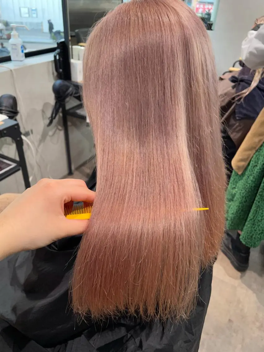 ロング カラー ブリーチ ケアブリーチ ヘアカラー ナチュラル透明感🌱 小山美樹子のヘアスタイル