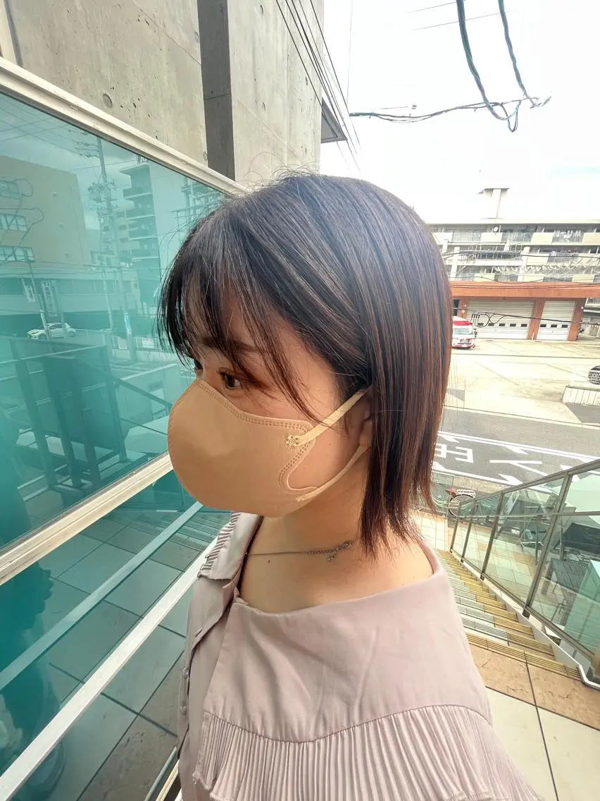 ミディアム カラー パーマ ヘアアレンジ メンズ キッズ ネイル マツエク・マツパ アイブロウ ミディアムパーマ メンズパーマ ブラウンカラー ケアカラー 透明感カラー 久木原 ゆりのヘアスタイル