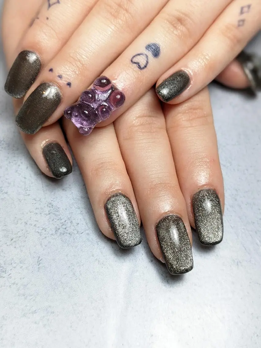 ネイル マグネットネイル ハンドネイル Nail SIRANGANAのネイルデザイン