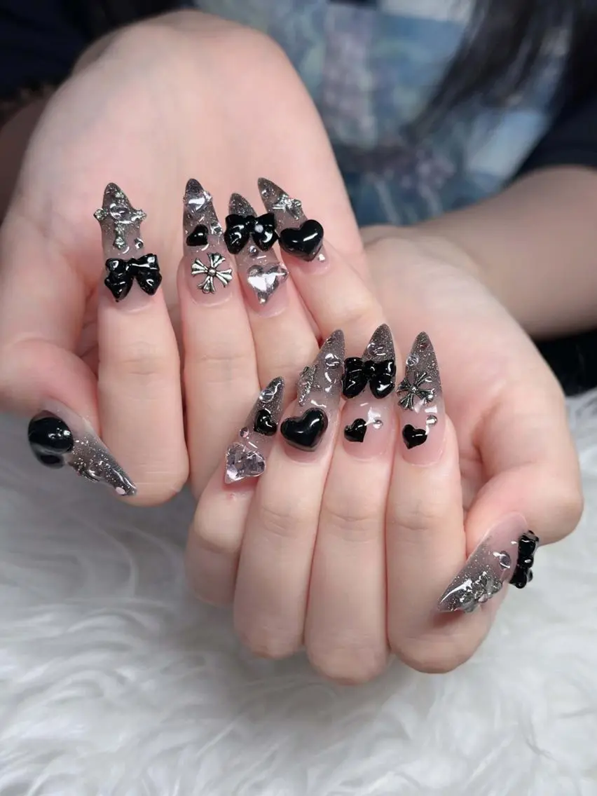 ネイル オーロラネイル チークネイル フットネイル ジェルネイル 韓国ネイル ハンドネイル H.baby Nail Salonのネイルデザイン