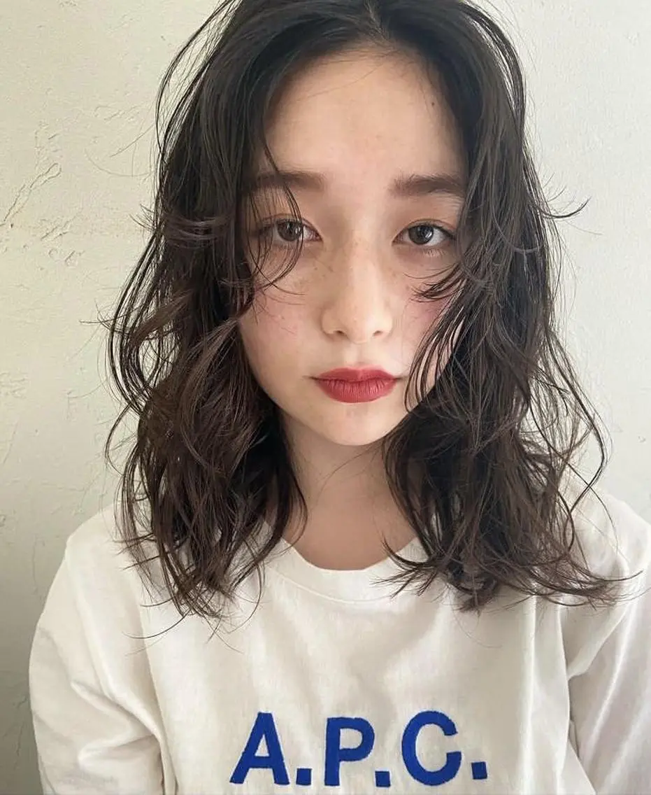 パーマ ayaka 縮毛矯正レイヤーのヘアスタイル