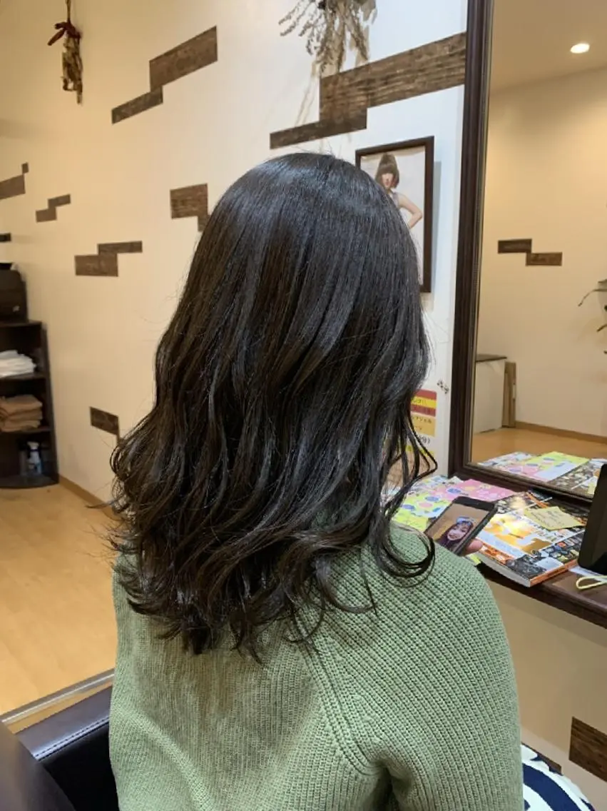 ロング カラー ベージュカラー サトウ シューイチのヘアスタイル