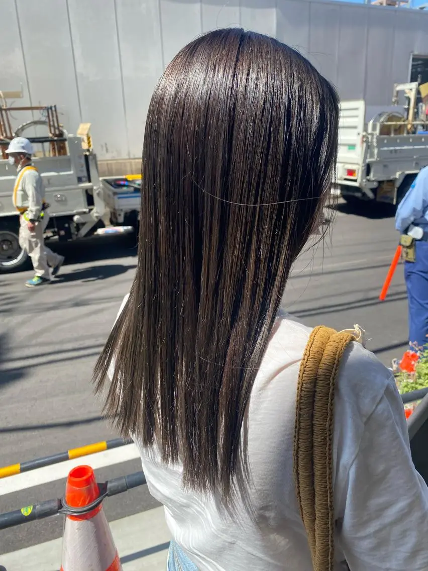 セミロング カラー ハイライトカラー ハイライト 産休の為お休みです! 小島凜のヘアスタイル