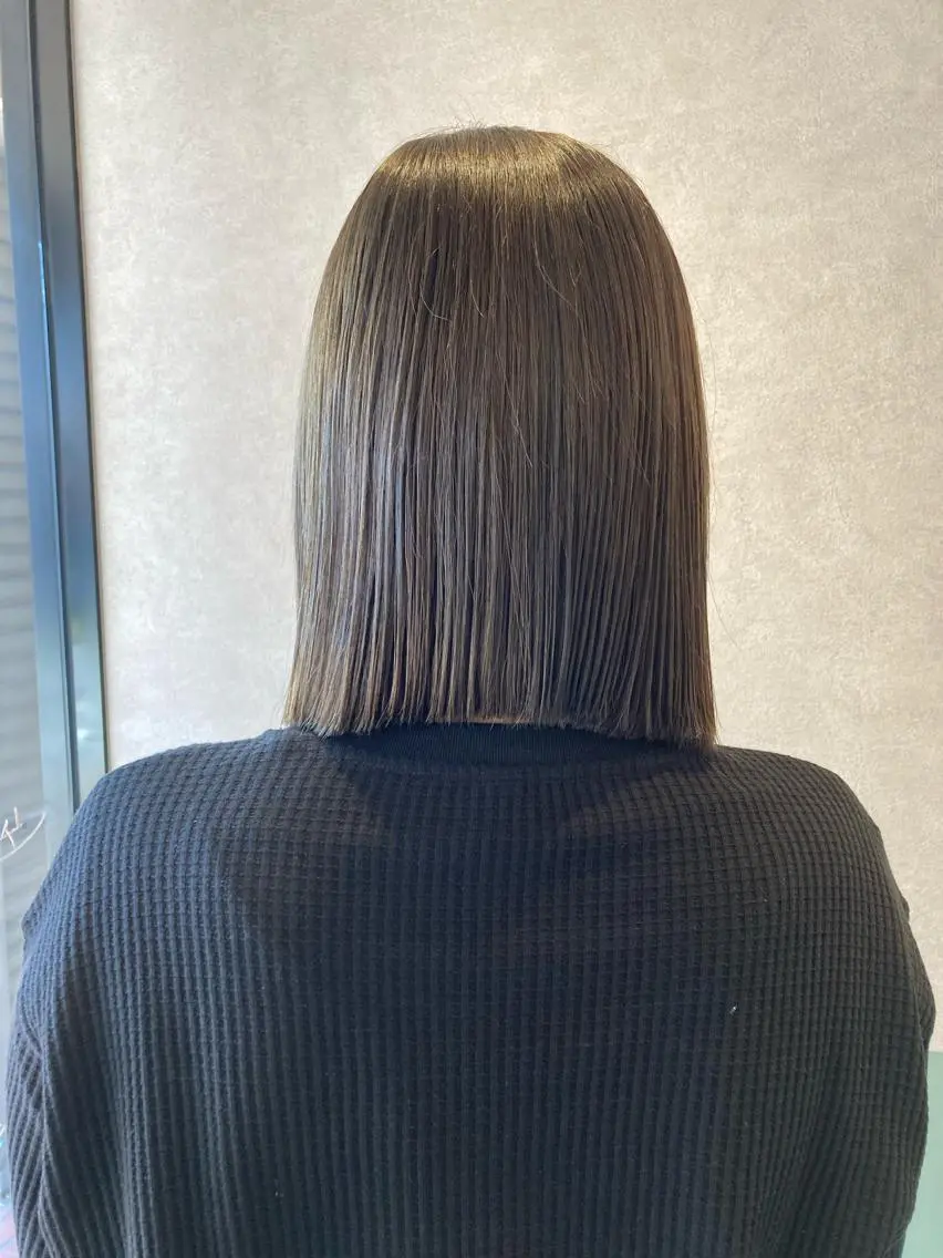 ミディアム アッシュ アッシュグレー アッシュグレージュ アイスグレージュ ラベンダーベージュ カット ヘアカラー トリートメント ボブ/ハイトーン 福生Radix 下田のヘアスタイル