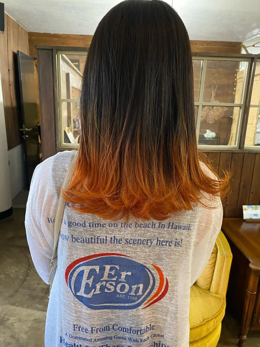 ミディアム カラー ブリーチ グラデーションカラー ヘアカラー トリートメント miloc🫧 MOMOYOのヘアスタイル
