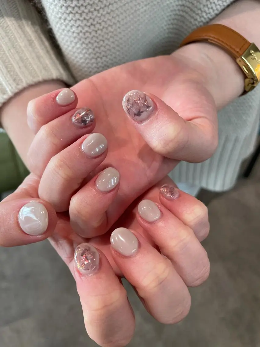 ネイル 大理石ネイル(マーブル) ニュアンスネイル ハンドネイル ナチュラル透明感🌱 小山美樹子のヘアスタイル