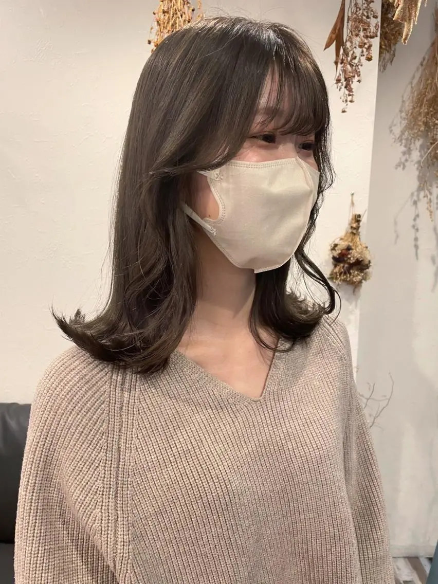 ミディアム カラー ベージュカラー オリーブベージュ ヘアカラー m ā l o.🌷 サカモトマイコのヘアスタイル