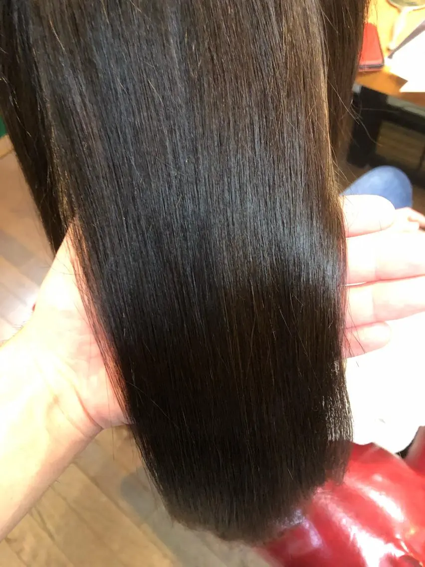 ロング カラー パーマ 透明感カラー 髪質改善 レイヤーカット 縮毛矯正 デジタルパーマ 💎KINUJO が買える美容室のヘアスタイル