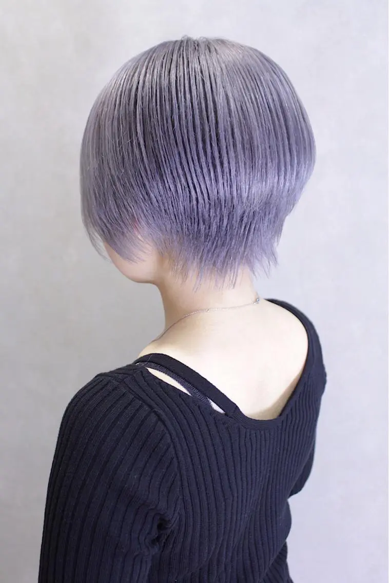 ショート カラー ヘアアレンジ シルバー ヘアカラー トリートメント lani ブリーチ /ダブルカラーのヘアスタイル