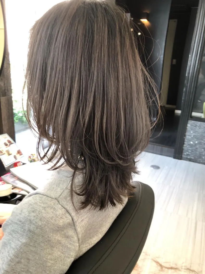 ミディアム くびれヘア くびれレイヤー レイヤーカット 似合わせレイヤー 🇰🇷荒木洋文のヘアスタイル