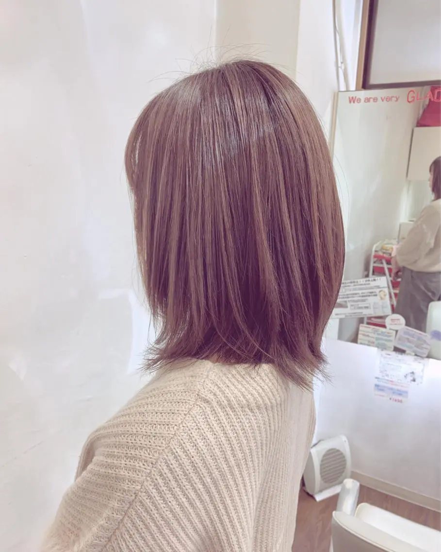 ショート カラー ベージュカラー ハイライトカラー ピンクカラー ピンクベージュ ハイライト ヘアカラー GLAD 萩原のヘアスタイル