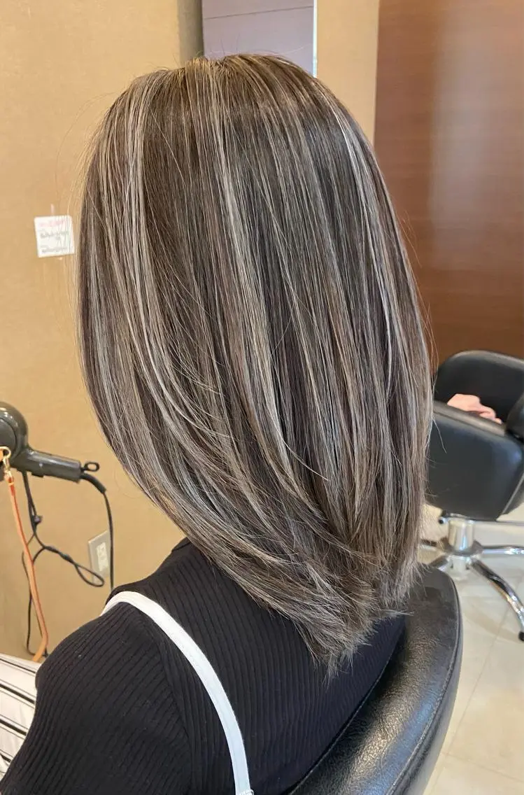 ミディアム カラー ヘアカラー トリートメント 浅川 実行のヘアスタイル