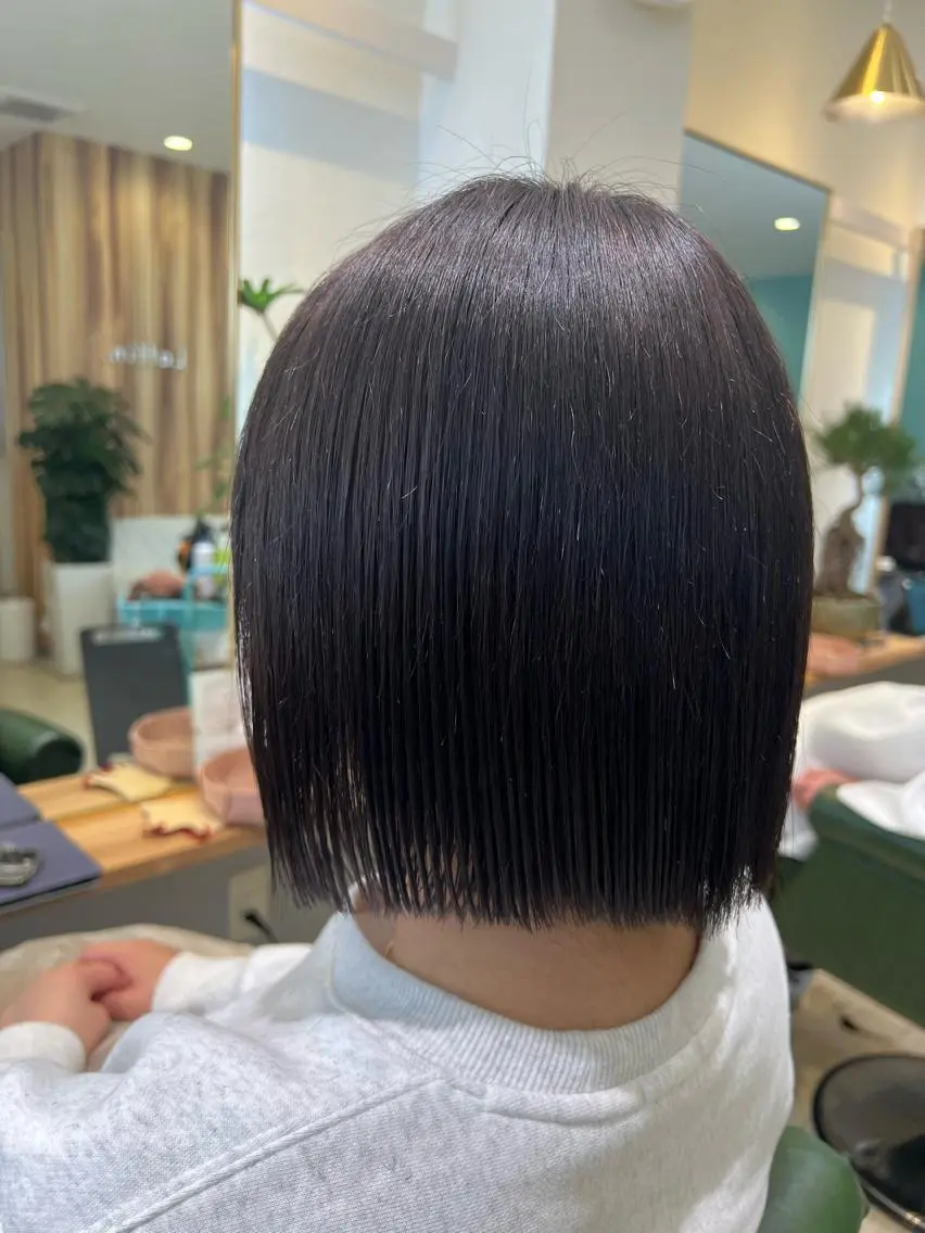 ミディアム 切りっぱなしボブ ボブ カット melca. Amiのヘアスタイル