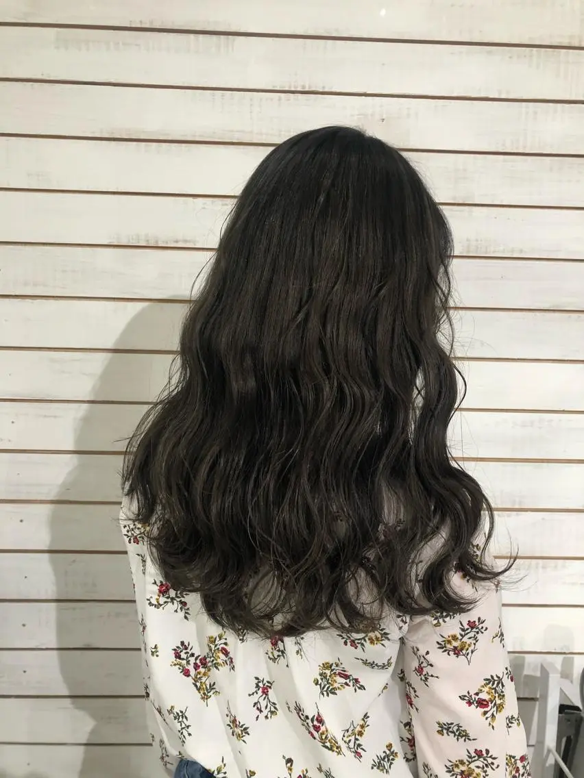 セミロング カラー ダークグレー ダークグレージュ グレージュ ヘアカラー 🦋美髪/エクステ 🦋アベイクミのヘアスタイル
