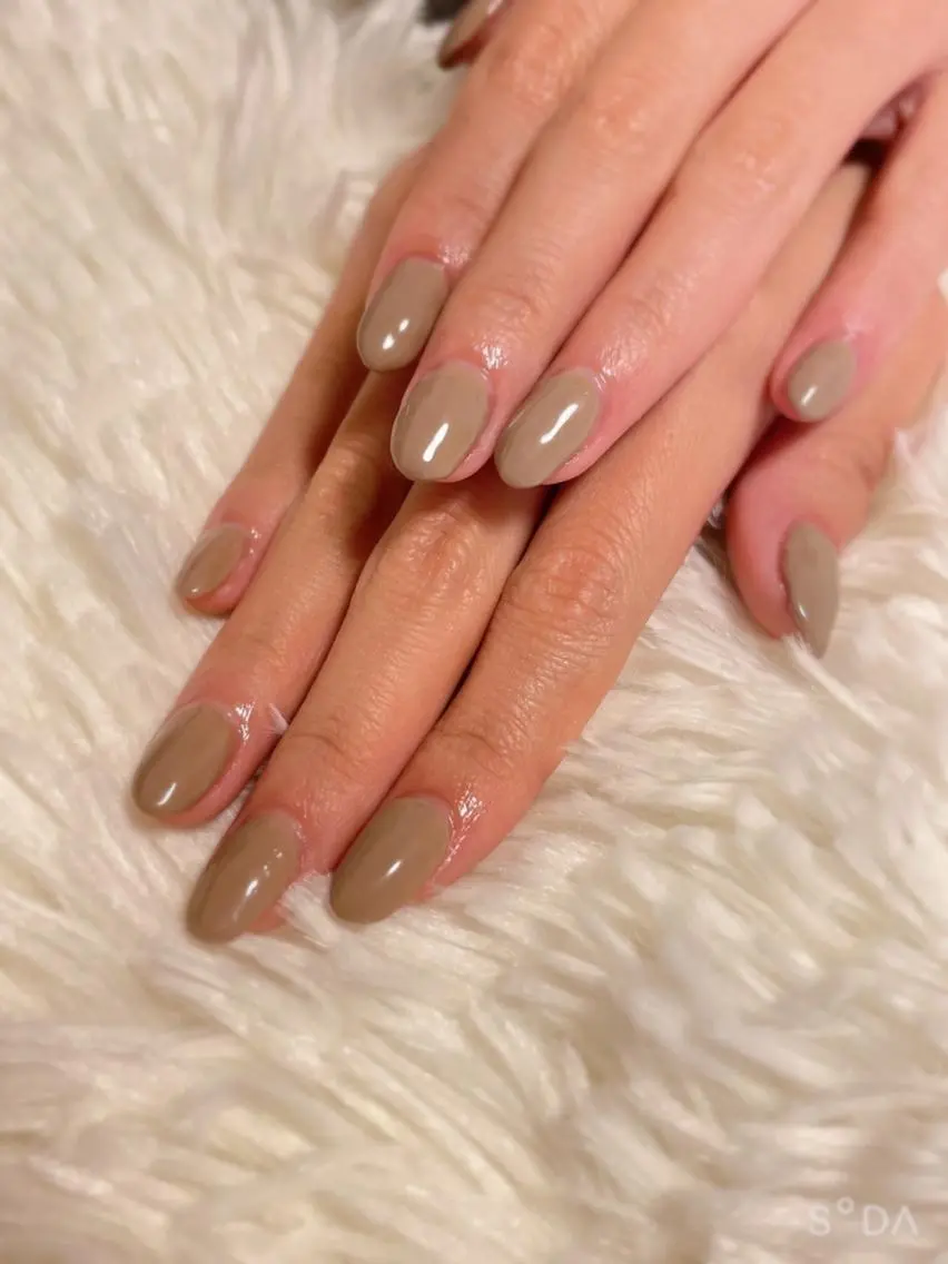 ネイル オフィスネイル ワンカラーネイル Betty❤︎ ネイル＆よもぎ蒸しのネイルデザイン