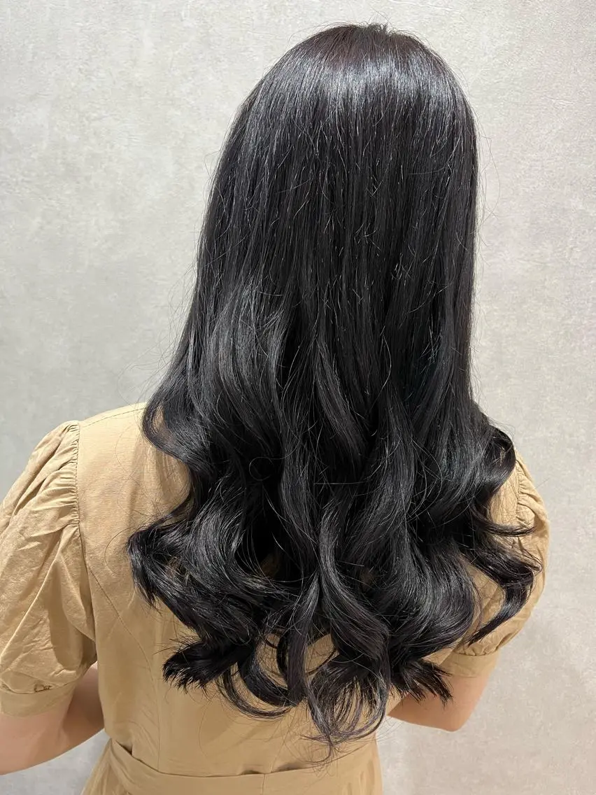 セミロング カラー ヘアアレンジ ダークグレー 髪質改善 トリートメント ヘアカラー トリートメント 新宿color🐝 AYAKA🌈💖のヘアスタイル