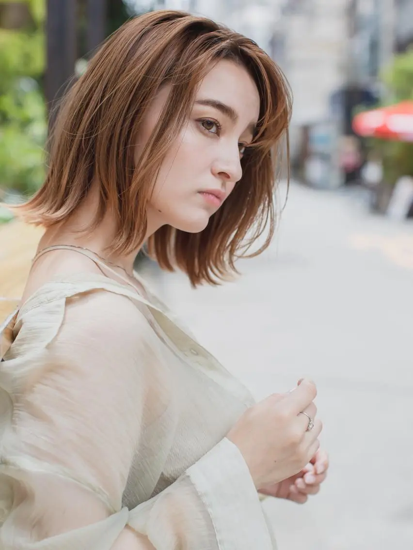 ミディアム カット chouchou 心斎橋のヘアスタイル