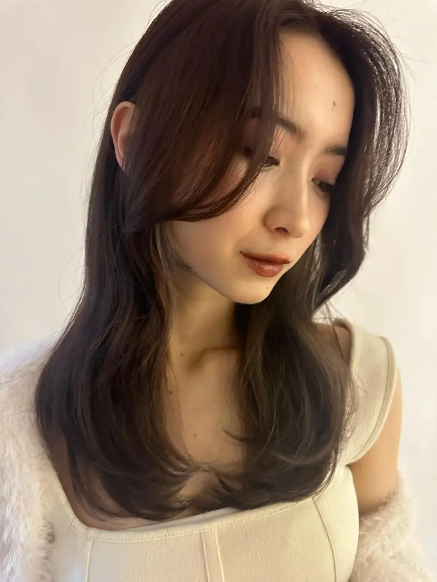 ロング カラー カット ヘアカラー 小顔レイヤー/ ベージュ🤍Rieのヘアスタイル