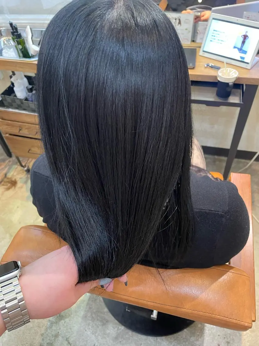 セミロング カラー 北川 智海のヘアスタイル