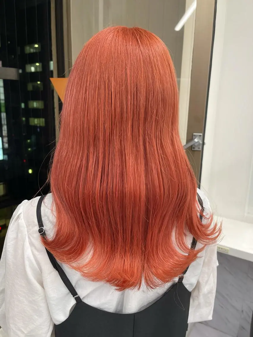 カラー カット ヘアカラー トリートメント ハイトーン×レイヤー カットTAKUMIのヘアスタイル