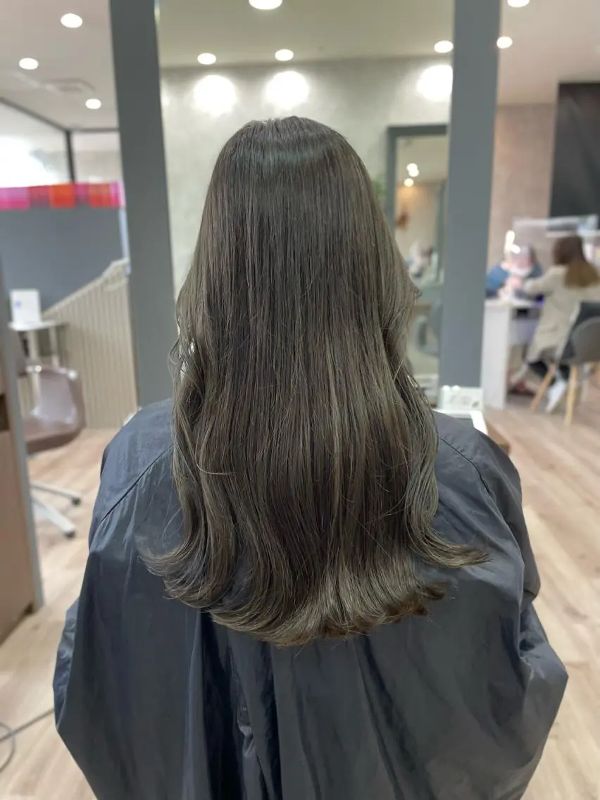 ロング カラー アッシュ ベージュカラー オリーブアッシュ オリーブベージュ たなか りなのヘアスタイル