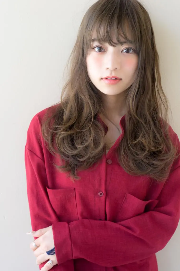 ロング おしゃれ染めで白髪を 染める/山口玲緒奈のヘアスタイル