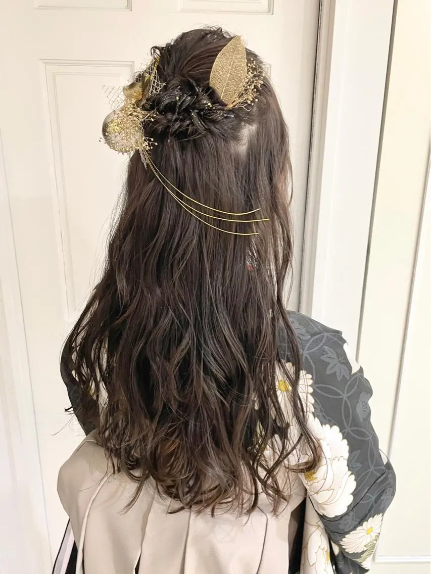 ロング ヘアアレンジ 卒業式のヘアスタイル 着付け 🌟透明感カラー🤍 🩵🌟金子直美🧸のその他イメージ