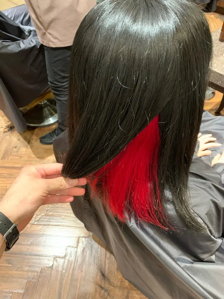 ミディアム カラー ブリーチ インナーカラー レッドカラー 荻野 元気のその他イメージ