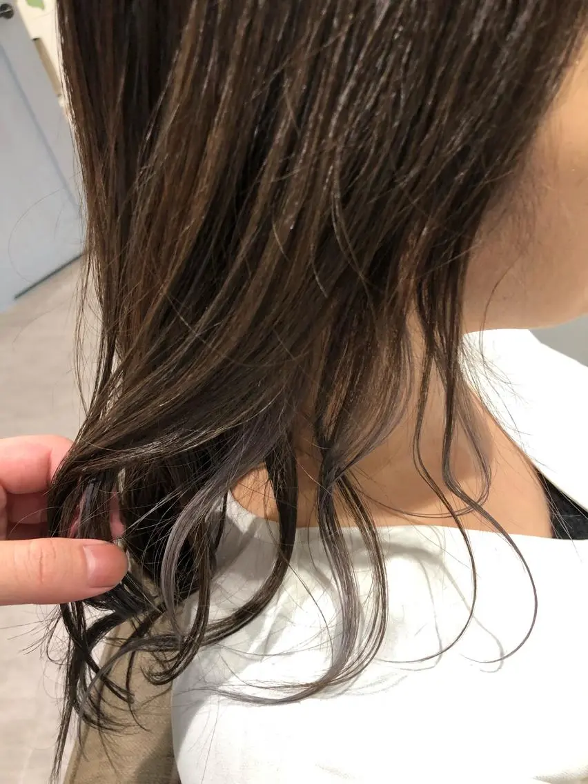 ロング アッシュ ❣️心斎橋髪質改善 鈴木佑弥❣️のヘアスタイル