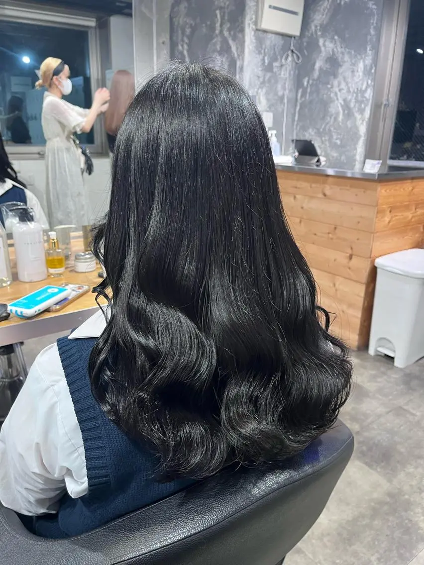 ロング ヘアカラー ヘッドスパ ヘアセット 🪞透明感カラー🫧 縮毛矯正🥇かずきのヘアスタイル
