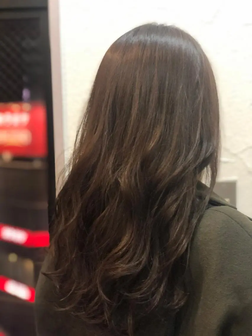 セミロング カラー ベイリコルド　アトリ 店長　宮城一真のヘアスタイル