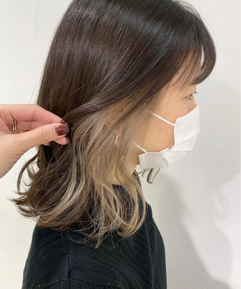ミディアム カラー ベージュカラー インナーカラー ホワイトベージュ カット ヘアカラー トリートメント scene. haraのヘアスタイル