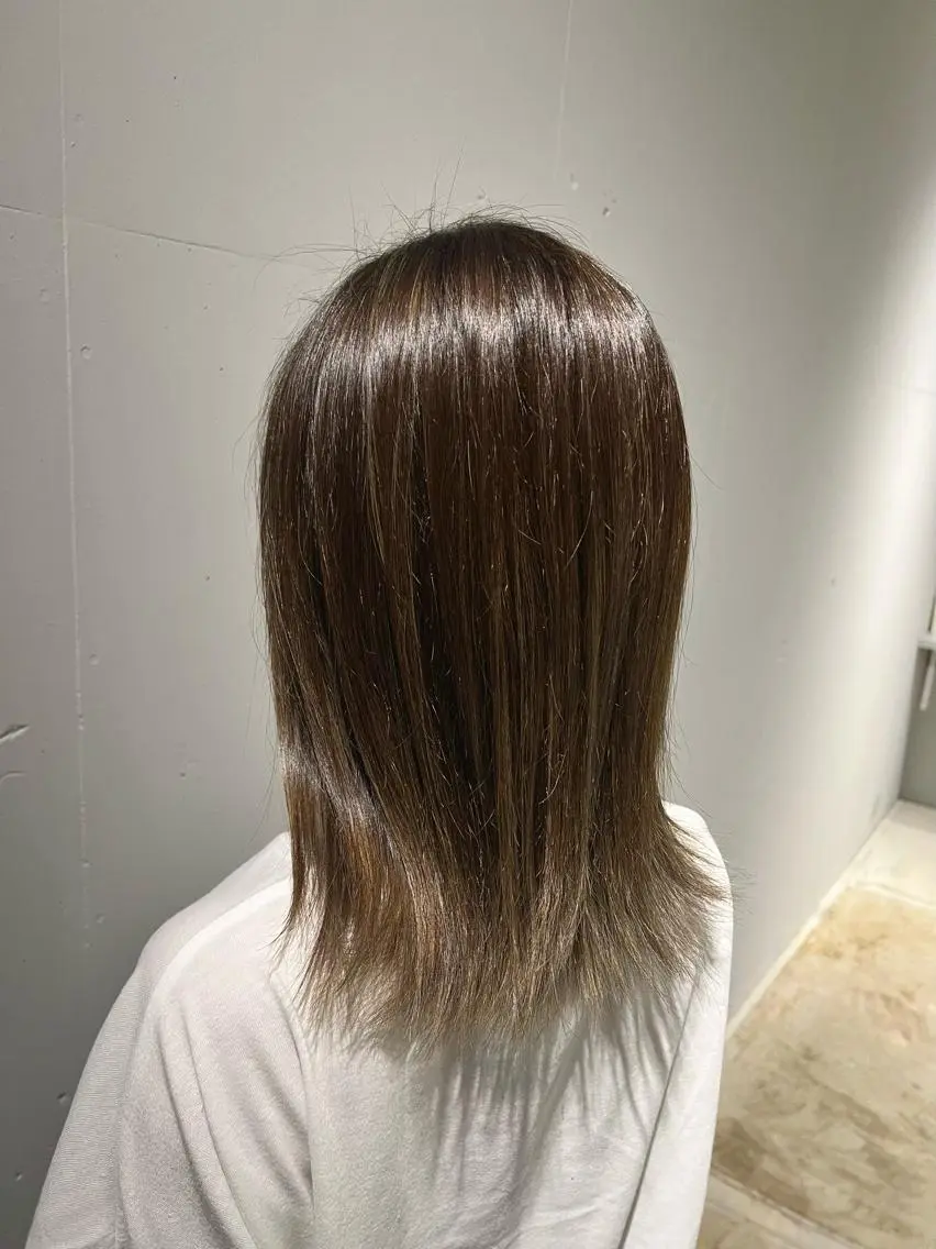 ミディアム カラー ハイライトカラー ハイライト カラースペシャリスト しょう🧑🏼‍🎨のヘアスタイル