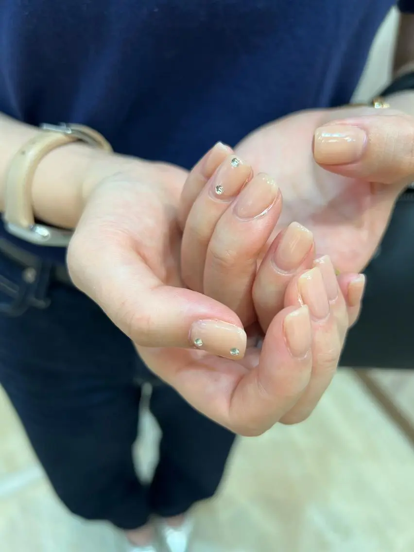 ヘアアレンジ メンズ ネイル アイブロウ ストーンネイル ハンドネイル ヘアメイクネイリスト hidemi中目黒のヘアスタイル