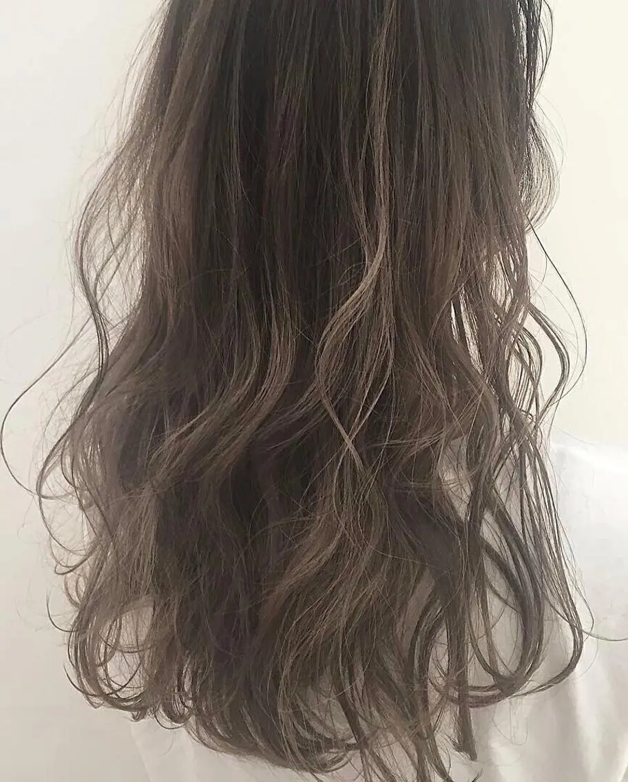 セミロング ハイライト beauty: beast 中目黒店のヘアスタイル