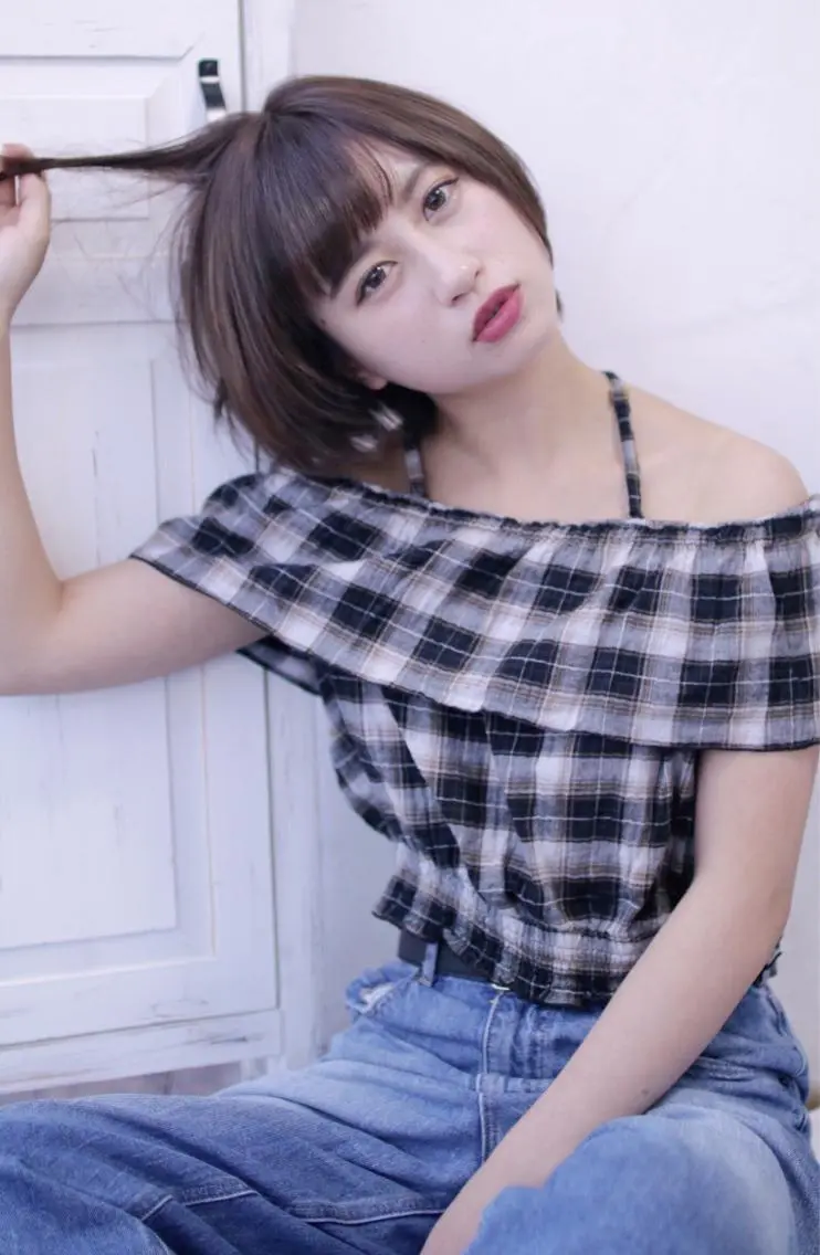 ショート カラー パーマ ヘアアレンジ グラデーションカラー ボブ 外国人風カラー ショートヘア 推し活専用 【派手髪】飯野ゆかりのヘアスタイル